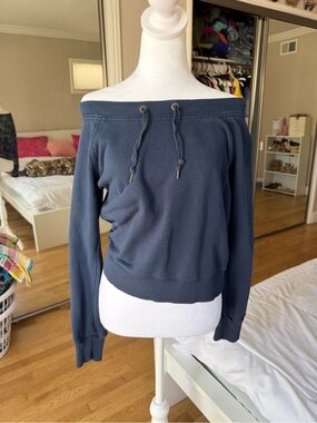 Old navy sweater